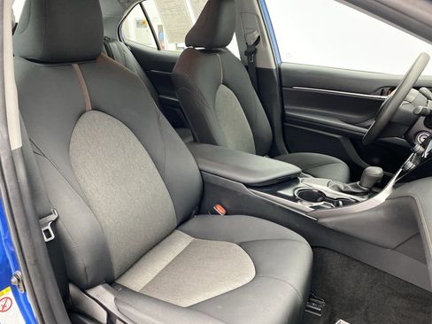 Used 2019 Toyota Camry LE image 16