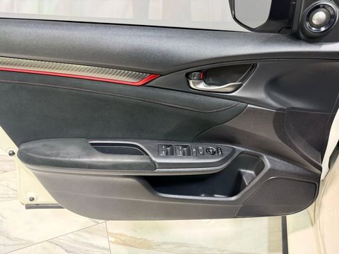 Used 2019 Honda Civic Type R image 10