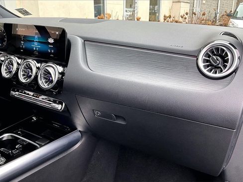 Certified 2023 Mercedes-Benz GLA 250 4MATIC image 16