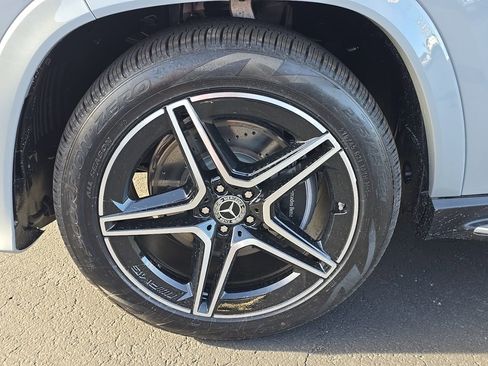 New 2026 Mercedes-Benz GLS 450 4MATIC image 7