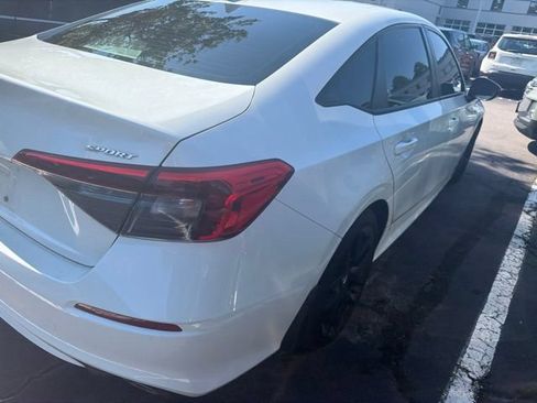 Used 2023 Honda Civic Sport image 10