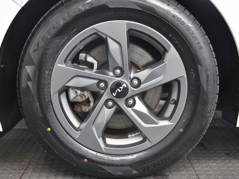 Used 2022 Kia K5 LX image 8