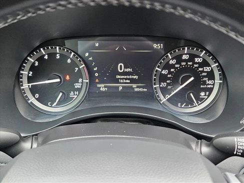 Used 2021 Toyota Highlander XLE image 11