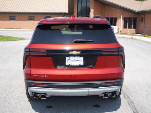 New 2025 Chevrolet Traverse LT w/ Enhanced Driving Package image 4