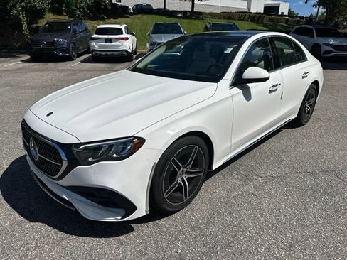 Used 2024 Mercedes-Benz E 350 4MATIC Sedan image 1