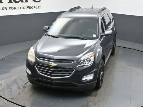 Used 2017 Chevrolet Equinox LT w/ Convenience Package image 46