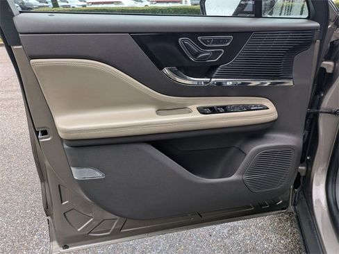 Used 2020 Lincoln Corsair FWD w/ Equipment Group 101A image 22