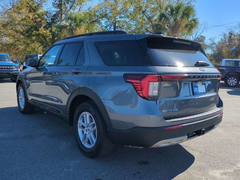 New 2026 Ford Explorer Active w/ Active Comfort Package image 6