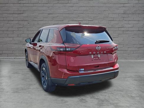 Used 2026 Nissan Rogue SV AWD/4WD image 9