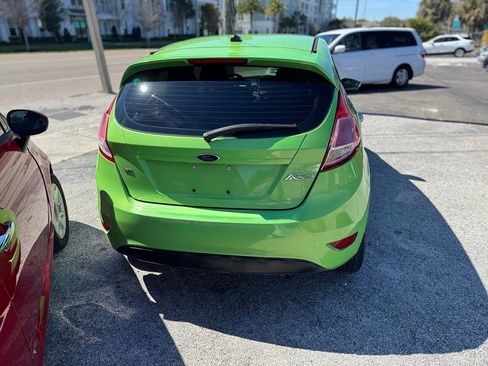 Used 2014 Ford Fiesta SE w/ Equipment Group 201B image 6