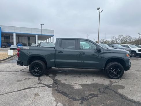 New 2026 Chevrolet Silverado 1500 Custom Trail Boss w/ LPO, Dark Essentials Package image 2