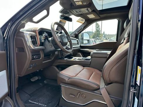 Certified 2025 Ford F450 King Ranch w/ FX4 Off-Road Package AWD/4WD image 9