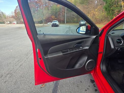 Used 2015 Chevrolet Cruze LTZ w/ Sun, Sound and Sport Package image 11