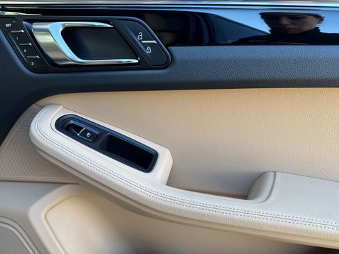 New 2026 Porsche Macan image 20