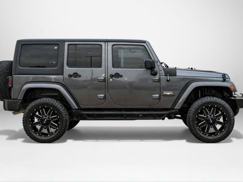 Used 2014 Jeep Wrangler Unlimited Sahara w/ Trailer Tow Group image 5