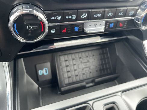 Used 2023 Ford F150 Lariat w/ Equipment Group 502A High image 36