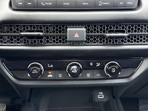 Used 2023 Honda HR-V LX image 11