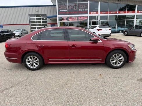 Used 2016 Volkswagen Passat 1.8T S FWD image 2