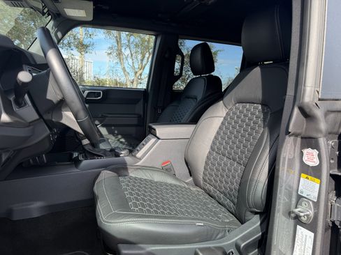 Used 2025 Ford Bronco Big Bend image 19