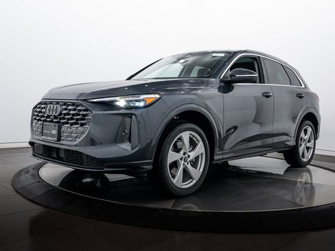 Certified 2025 Audi Q5 Premium Plus w/ Premium Plus image 7