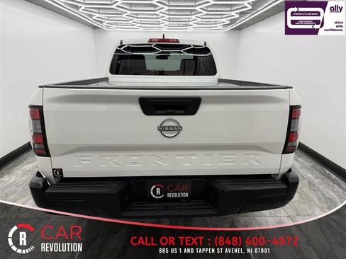 Used 2023 Nissan Frontier S image 5
