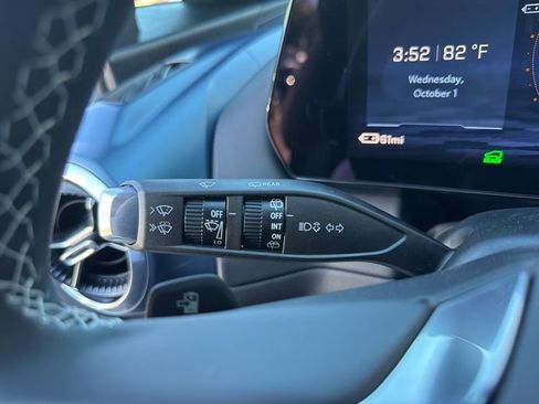 New 2026 Chevrolet Equinox EV LT w/ Convenience Package II FWD image 24
