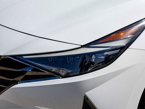 Certified 2023 Hyundai Elantra Limited w/ Cargo Package FWD image 8