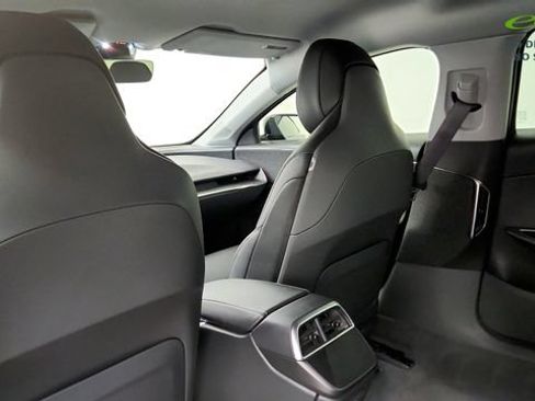 Used 2025 Lucid Air Pure RWD image 45