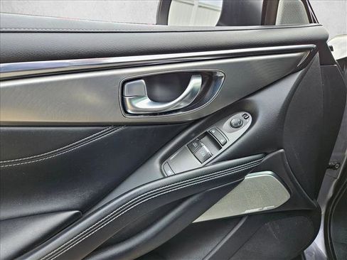 Used 2019 INFINITI Q60 3.0t Luxe image 9