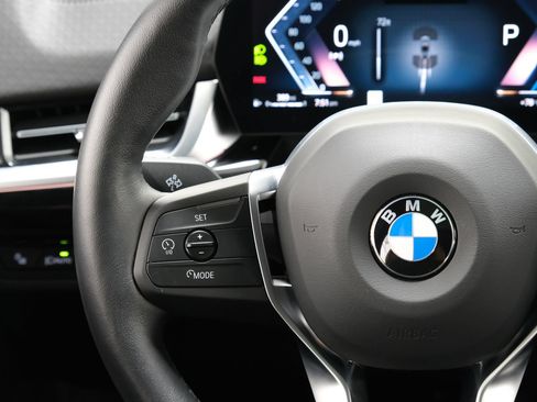Used 2025 BMW X2 xDrive28i w/ Premium Package AWD/4WD image 11