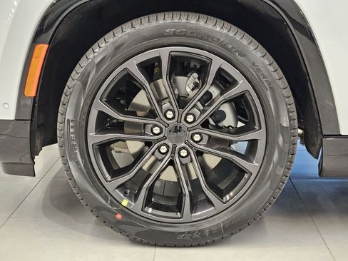 New 2026 Jeep Grand Wagoneer Summit w/ Rear Seat Video Group I image 10