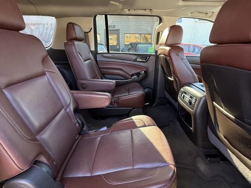 Used 2015 Chevrolet Suburban LTZ image 17