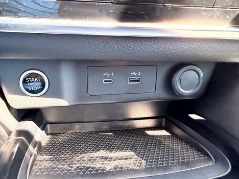 Used 2021 Nissan Rogue S image 33