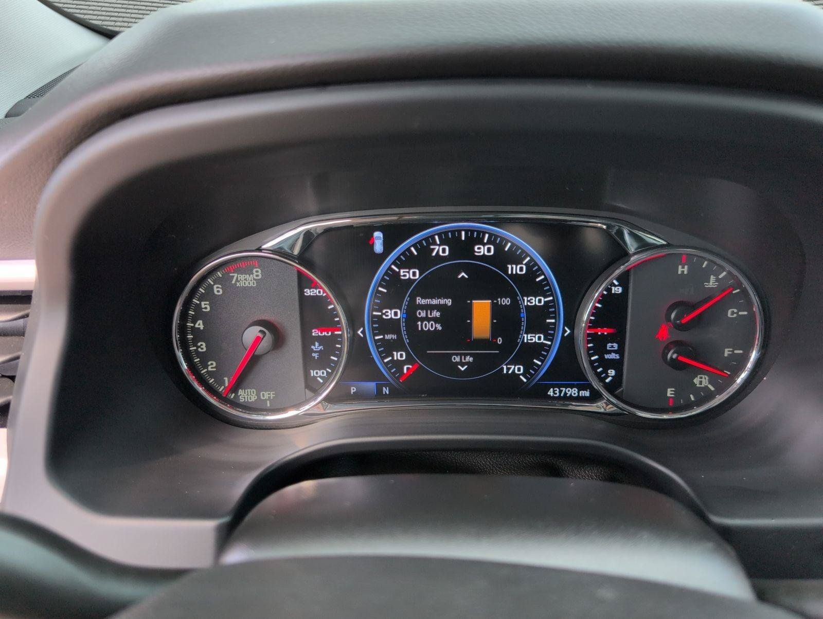 Used 2023 GMC Acadia SLT w/ Elevation Edition FWD image 9