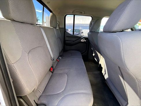 Used 2017 Nissan Frontier SV image 22