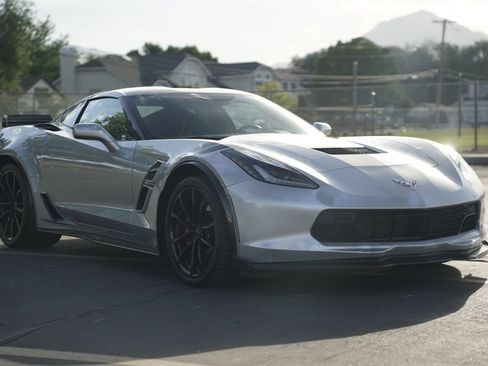 Used 2019 Chevrolet Corvette Grand Sport RWD image 7