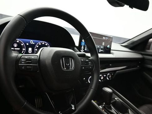 Used 2025 Honda Accord Sport image 10