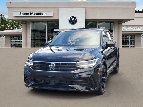 Used 2024 Volkswagen Tiguan SE R-Line FWD image 1