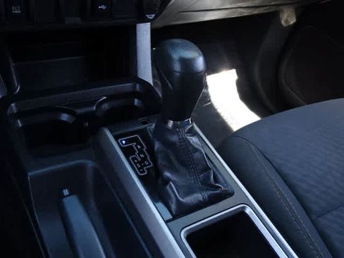 Certified 2020 Toyota Tacoma SR5 RWD image 32