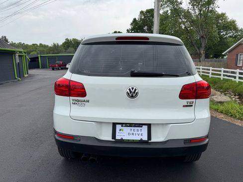 Used 2017 Volkswagen Tiguan S image 5