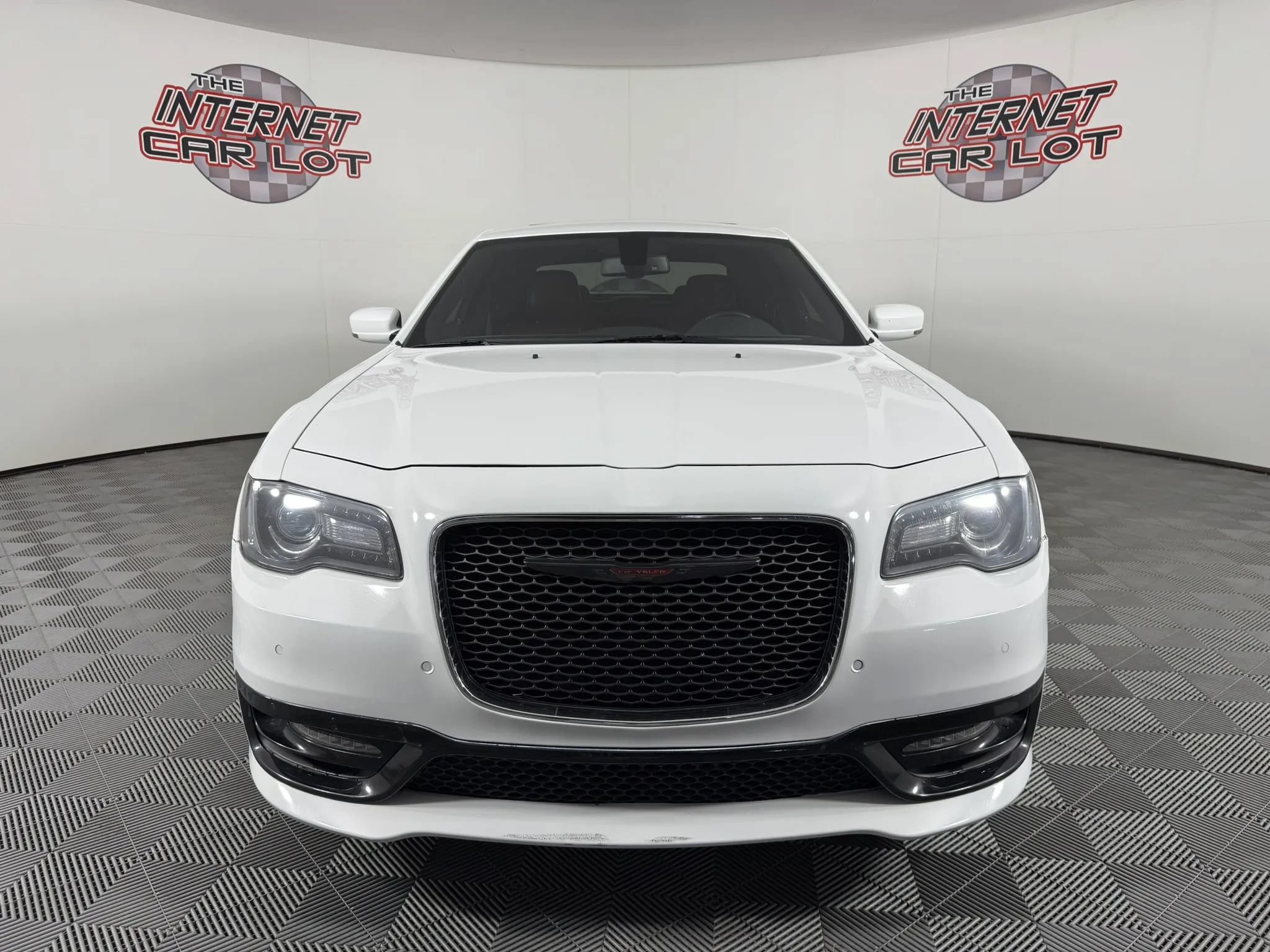 Used 2021 Chrysler 300 S w/ S Model Appearance Package RWD image 2