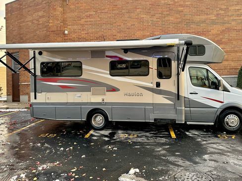 Used 2016 Mercedes-Benz Sprinter 3500 image 54