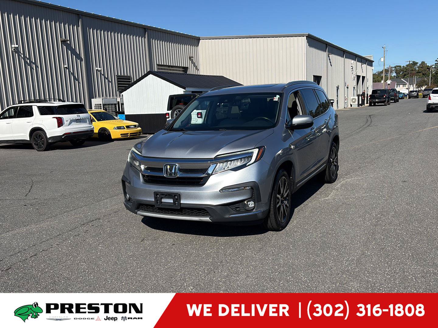Used 2020 Honda Pilot Touring image 1