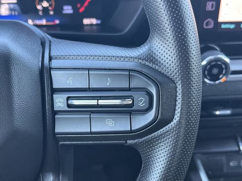 Used 2024 Chevrolet Colorado W/T w/ WT Convenience Package image 10