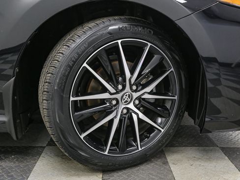 Used 2024 Toyota Camry SE image 14