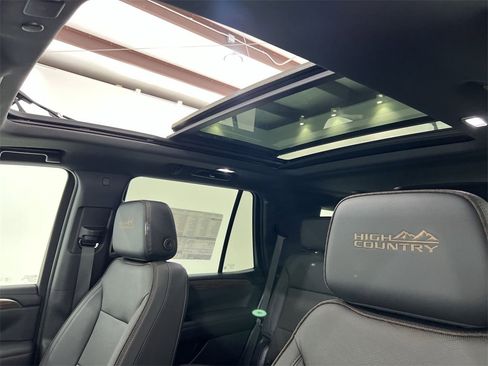 New 2024 Chevrolet Tahoe High Country image 18