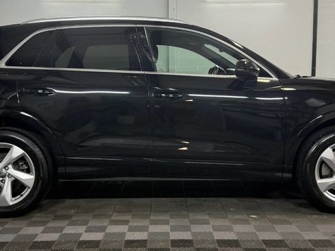 Used 2020 Audi Q3 2.0T Premium w/ Convenience Package image 2