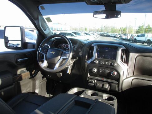 Certified 2022 Chevrolet Silverado 3500 LT w/ Remote Start Package image 21