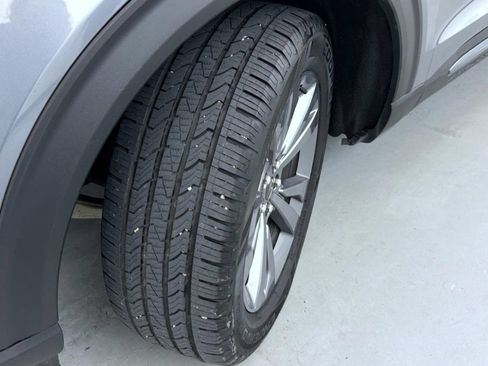 Used 2023 Ford Explorer XLT w/ Equipment Group 202A AWD/4WD image 26