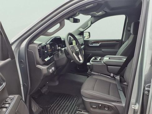 New 2026 GMC Sierra 1500 SLE w/ X31 Off-Road Package AWD/4WD image 16